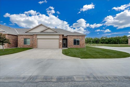 139 N Sheridan Ave, Valley Center, KS, 67147-4807 | Card Image