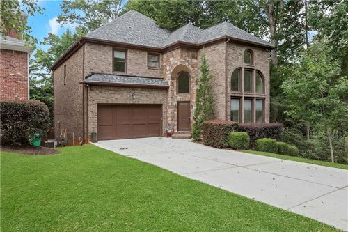 3228 Silver Lake Dr Ne, Brookhaven, GA, 30319-2339 | Card Image