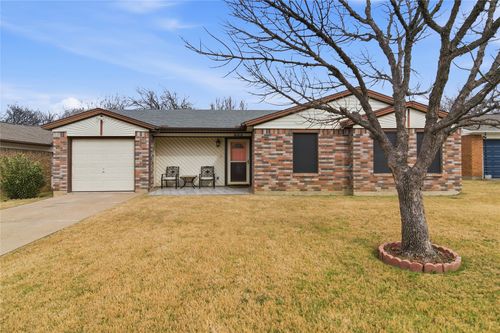 605 Plainview Drive, Mansfield, TX, 76063 | Card Image