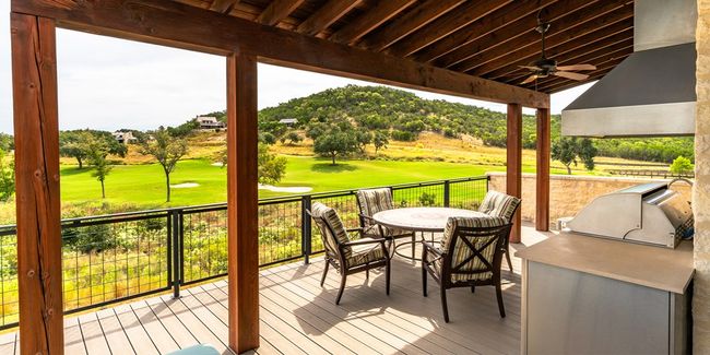 176 S Putting Park Dr, Condo with 3 bedrooms, 4 bathrooms and 2 parking in Fredericksburg TX | Image 23
