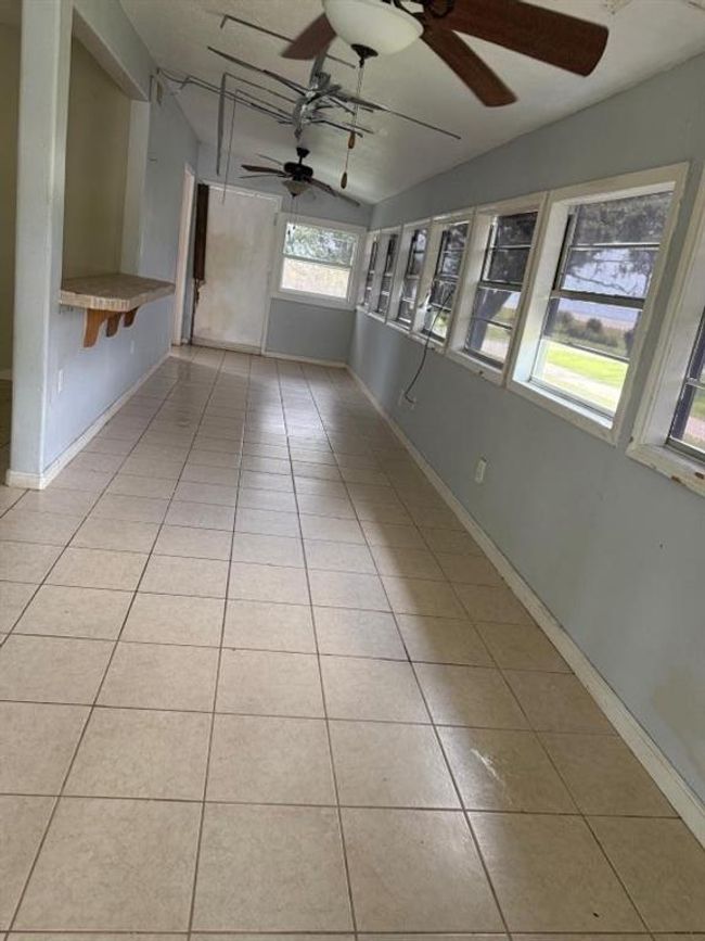 231 Bayshore Rd, House other with 2 bedrooms, 2 bathrooms and 2 parking in Anahuac TX | Image 6