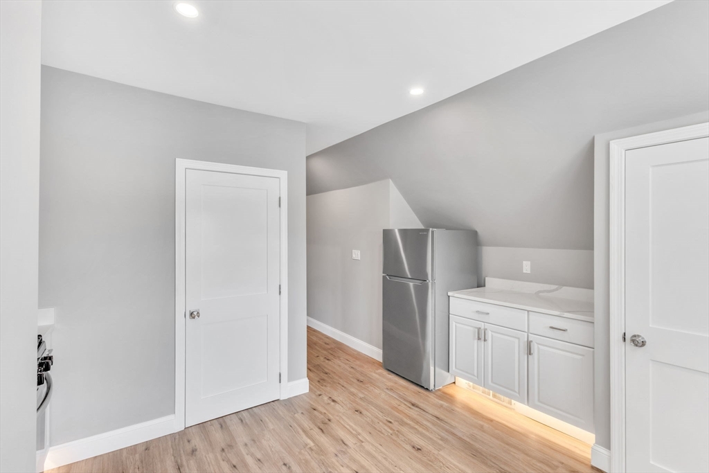 Residential in Beverly 4