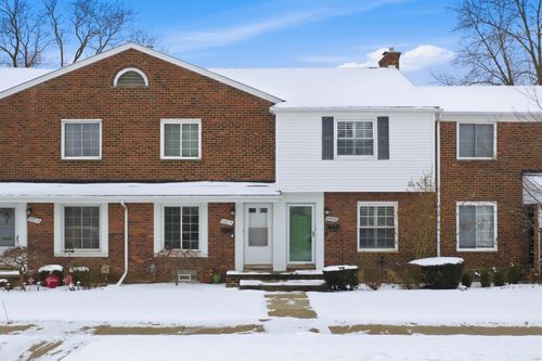 23208 Edsel Ford Ct, Saint Clair Shores, MI, 48080-2571 | Card Image