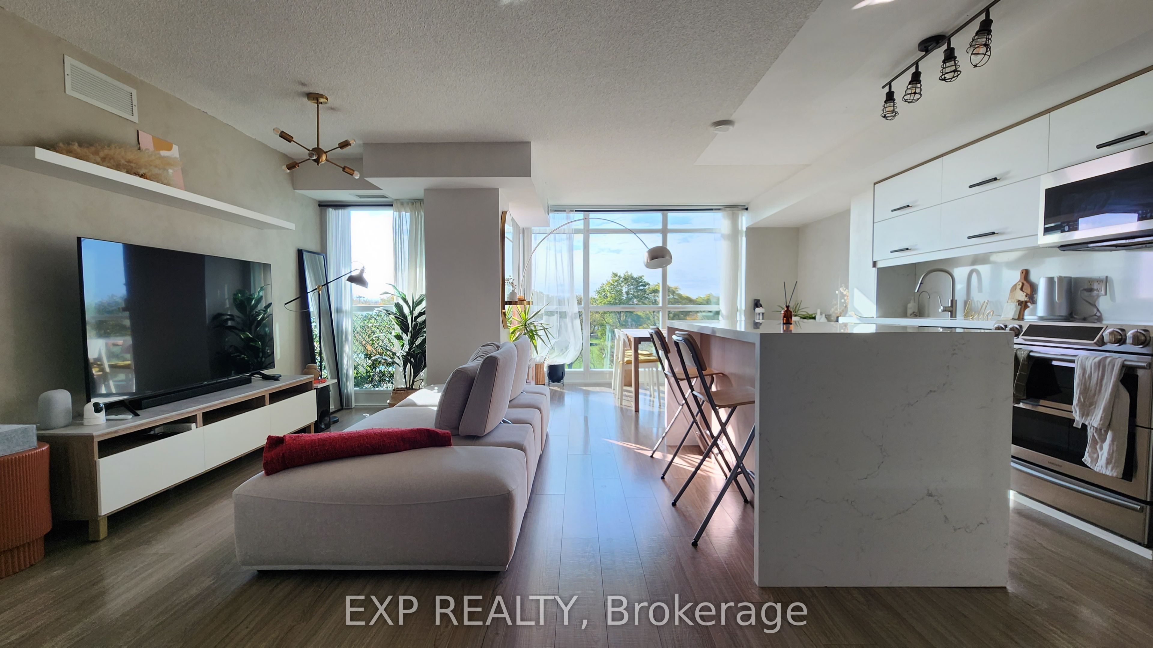 Residential Lease in Toronto C01