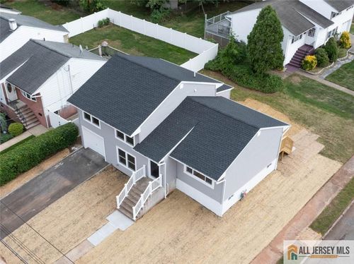 4 Carr Pl, Fords, NJ, 08863-1006 | Card Image