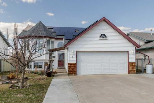 9 Fern Glade Crescent, Sylvan Lake, AB, T4S1Z5 | Card Image