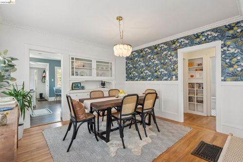 1419 Berkeley Way, Berkeley, CA, 94702-1519 | Card Image
