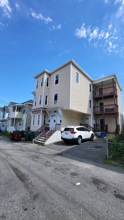10-10 Rockdale Avenue, Lowell, MA, 01854 | Card Image