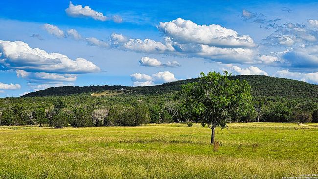1205 Elm Creek Rd, Home with 0 bedrooms, 0 bathrooms and null parking in Medina TX | Image 5