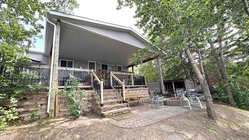 44 Clear Lake, Rural Wainwright No. 61, M.D. of, AB, T9W1K0 | Card Image