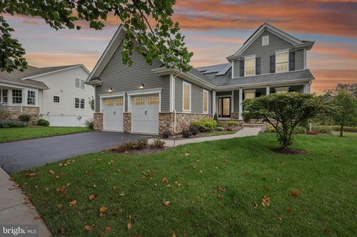 28 Bedford Dr, Skillman, NJ, 08558-2435 | Card Image