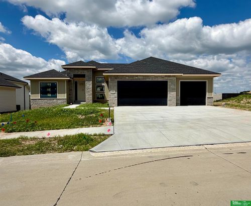 5618 N 199th St, Elkhorn, NE, 68022-5083 | Card Image