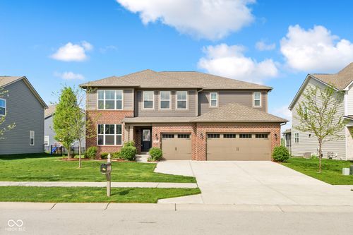 18743 Abigail Cir, Westfield, IN, 46062-9330 | Card Image