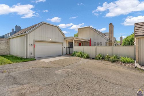 13 Sw Pepper Tree Ln, Topeka, KS, 66611-2056 | Card Image