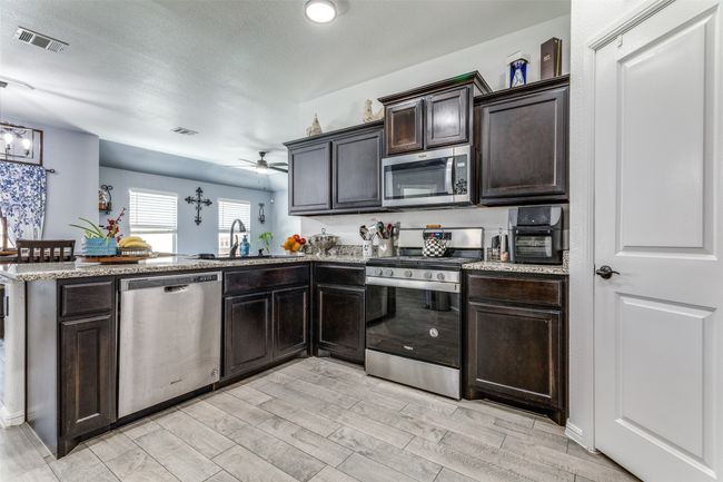 8305 Artesian Springs Dr, House other with 4 bedrooms, 2 bathrooms and null parking in Fort Worth TX | Image 8