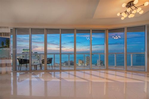 4301-465 Brickell Ave, Miami, FL, 33131-4018 | Card Image