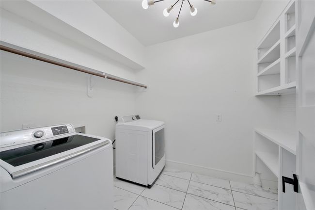 140 S Timber Top Dr, House other with 3 bedrooms, 3 bathrooms and 2 parking in Spring TX | Image 41