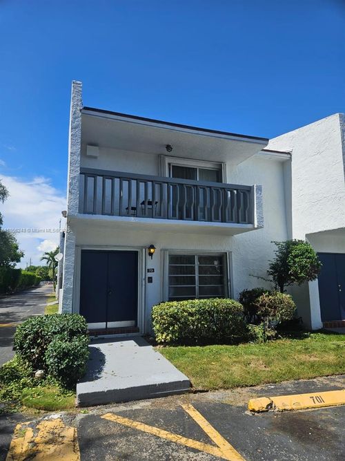 apt-701-17180 Sw 94th Ave, Palmetto Bay, FL, 33157-4484 | Card Image