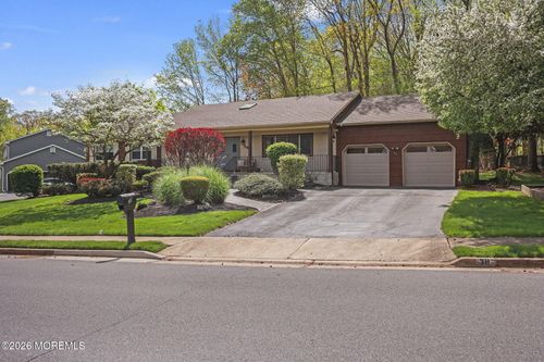 38 Ruby Dr, Morganville, NJ, 07751-1019 | Card Image