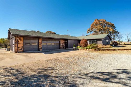 3717 Brian Dr, Cushing, OK, 74023-4924 | Card Image