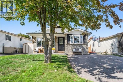 10 Broken Oak Cres, Kitchener, ON, N2N1N7 | Card Image