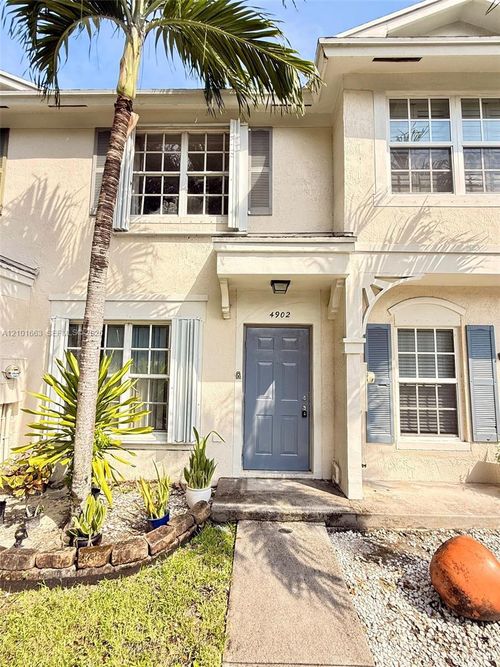 4902 Sw 31st Ter, Fort Lauderdale, FL, 33312-6905 | Card Image