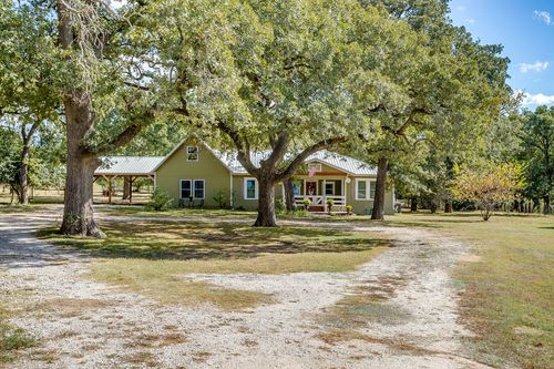 136 Hill County Road 1413 E, Grandview, TX, 76050-7138 | Card Image