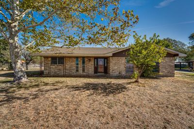 357 Fm 55, House other with 3 bedrooms, 2 bathrooms and null parking in Waxahachie TX | Image 3