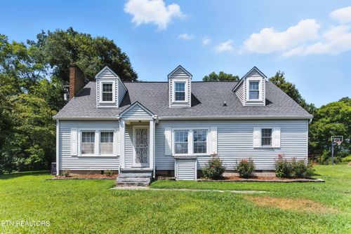 125 Barnes Ln, Strawberry Plains, TN, 37871-4478 | Card Image