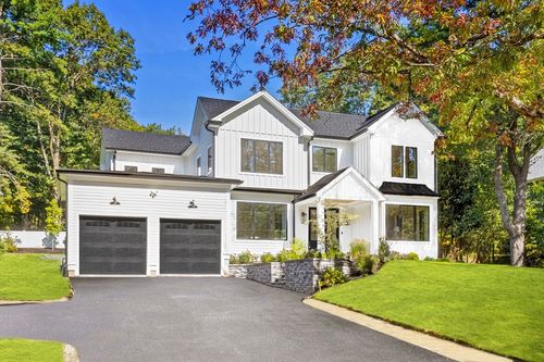 310 Oakland St, Wellesley, MA, 02481-5446 | Card Image