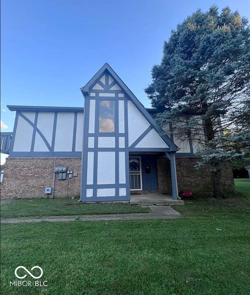 3674 Newgate Ln, Indianapolis, IN, 46235-2380 | Card Image