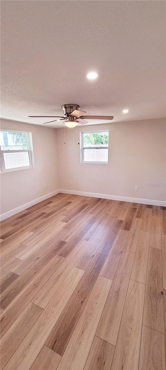 Master bedroom- all new windows | Image 9