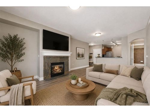 c201-9039 E Panorama Cir, Englewood, CO, 80112 | Card Image