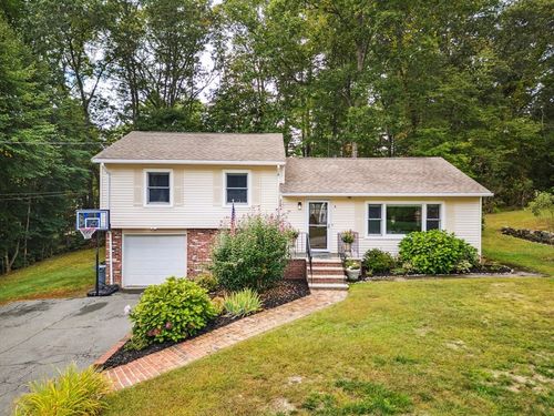 4 Oakhurst Ave, Ipswich, MA, 01938-1637 | Card Image