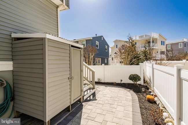 10 W Essex Ave, Home with 3 bedrooms, 3 bathrooms and null parking in Harvey Cedars NJ | Image 7