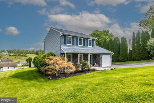 114 Arianna Ln, Coatesville, PA, 19320-1997 | Card Image