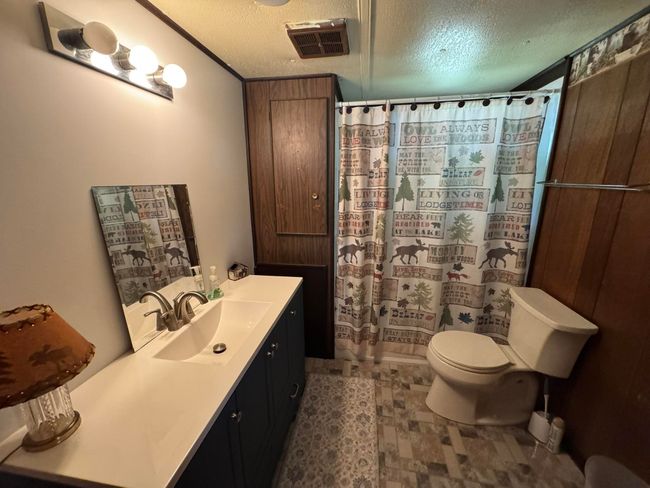 Remodeled Bathroom | Image 21