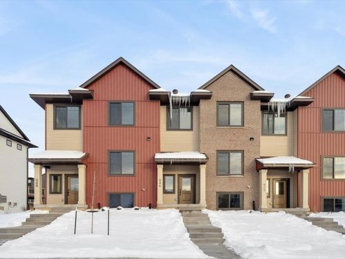 942 Dubs Dr, Iowa City, IA, 52246-8802 | Card Image