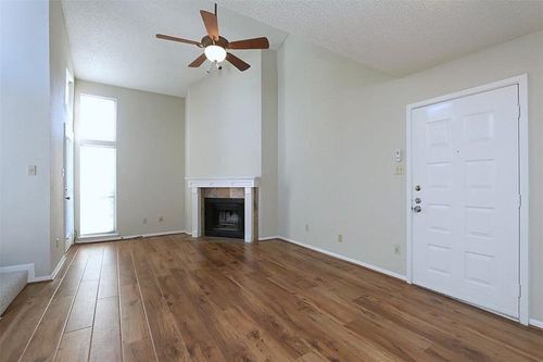 apt-732-10855 Meadowglen Ln, Houston, TX, 77042-4035 | Card Image