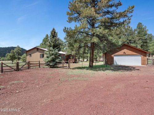 12778 E Larkspur Ln, Parks, AZ, 86018-0418 | Card Image