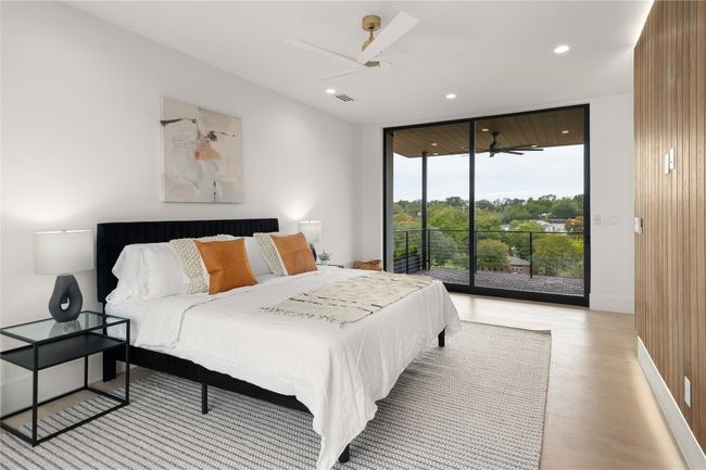2401 Oakhaven Cir, House other with 5 bedrooms, 5 bathrooms and 3 parking in Austin TX | Image 15