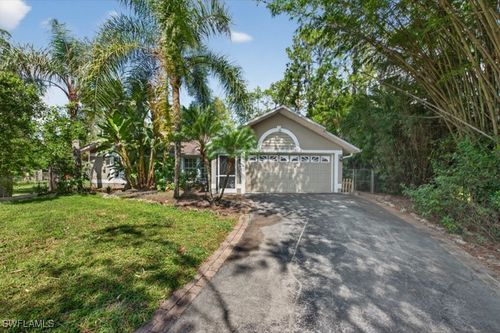 3821 Golden Gate Blvd E, Naples, FL, 34120-3746 | Card Image