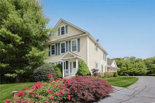 349 County St, Seekonk, MA, 02771-5606 | Card Image