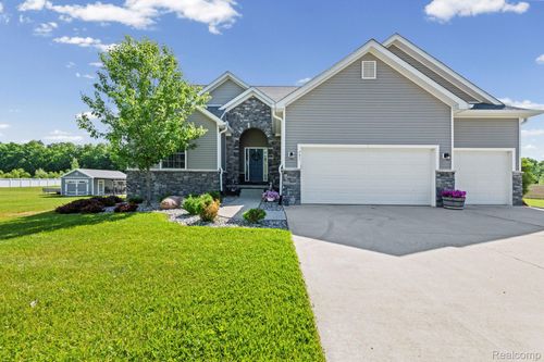 751 Nelson William Dr, Ortonville, MI, 48462-9625 | Card Image