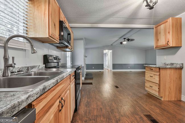 8444 Forrest Rd, House other with 3 bedrooms, 2 bathrooms and 2 parking in Grantville GA | Image 13