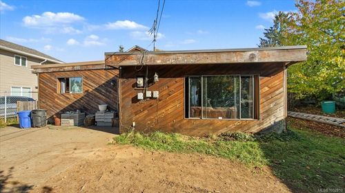 651 Dogwood St, Campbell River, BC, V9W2Y6 | Card Image