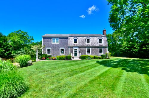 69 Whalers Walk, Edgartown, MA, 02539-7043 | Card Image