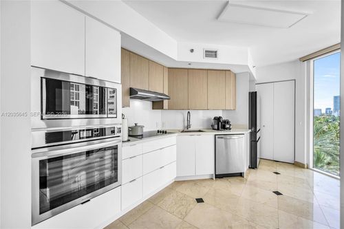 709-19333 Collins Ave, Sunny Isles Beach, FL, 33160-2369 | Card Image