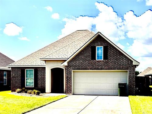 1947 Calvin Ct, Lake Charles, LA, 70607-7715 | Card Image
