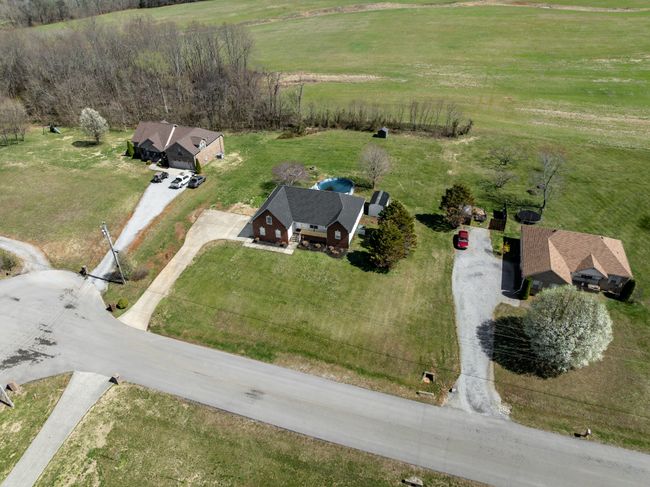 3029 Meadowview Ct, House other with 3 bedrooms, 2 bathrooms and 6 parking in Cross Plains TN | Image 6